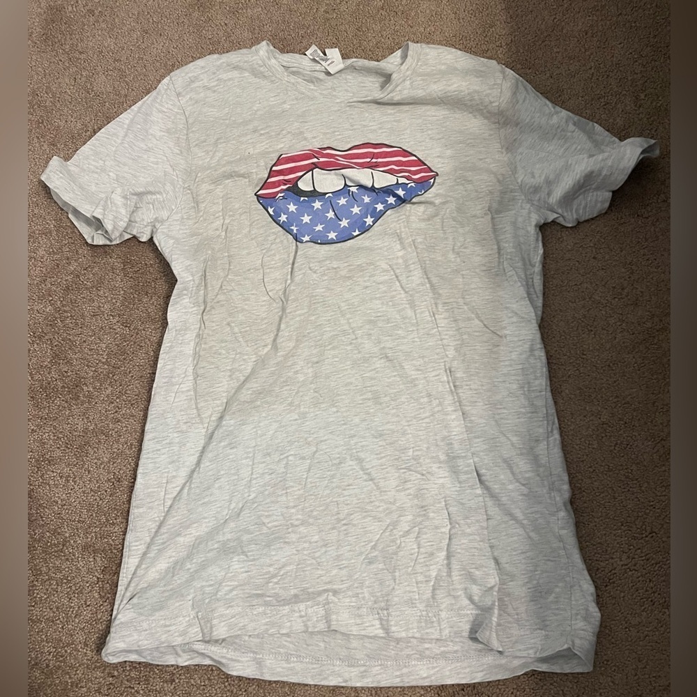 Women's Patriotic T shirt Medium